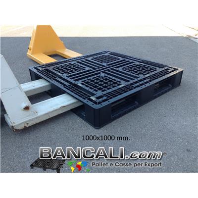 Pallet Quadrato 1000x1000 mm. in Plastica h.140 mm. idoneo a Scaffale, Inforcabile 4 vie Peso Tara 14 Kg.